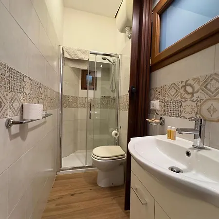 아파트 Matrimoniale Indipendente Con Bagno Privato